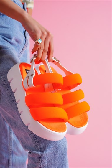 Yelena Turuncu Neon Balon Bantı Günlük Sandalet
